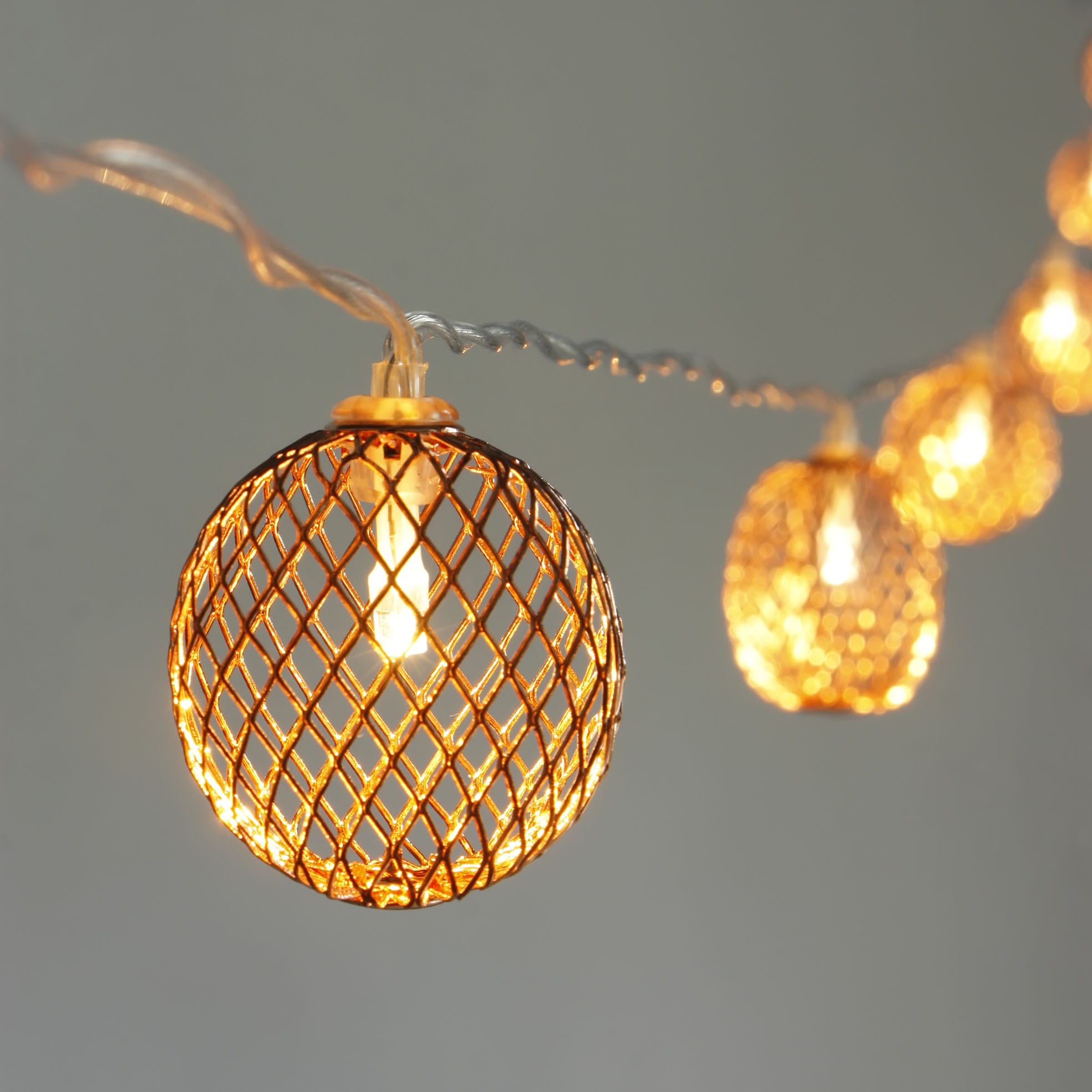 China Gl Steel Roll Globe Bulb String Lights Mesh Covers Gl Steel Roll Globe Bulb String Lights