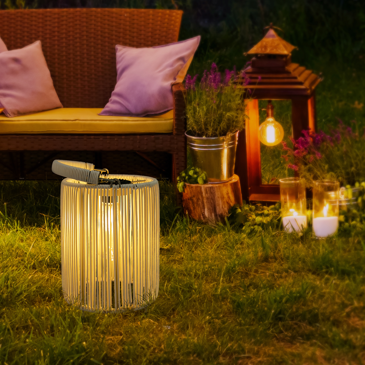 Hangende Dekoratiewe Solar Rotan Wit Lanterns