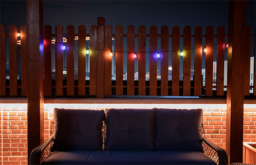 How do you install outdoor string lights without outlet