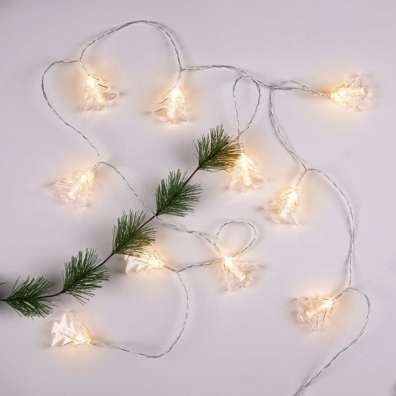 LED lights with Christmas Tree shape clips