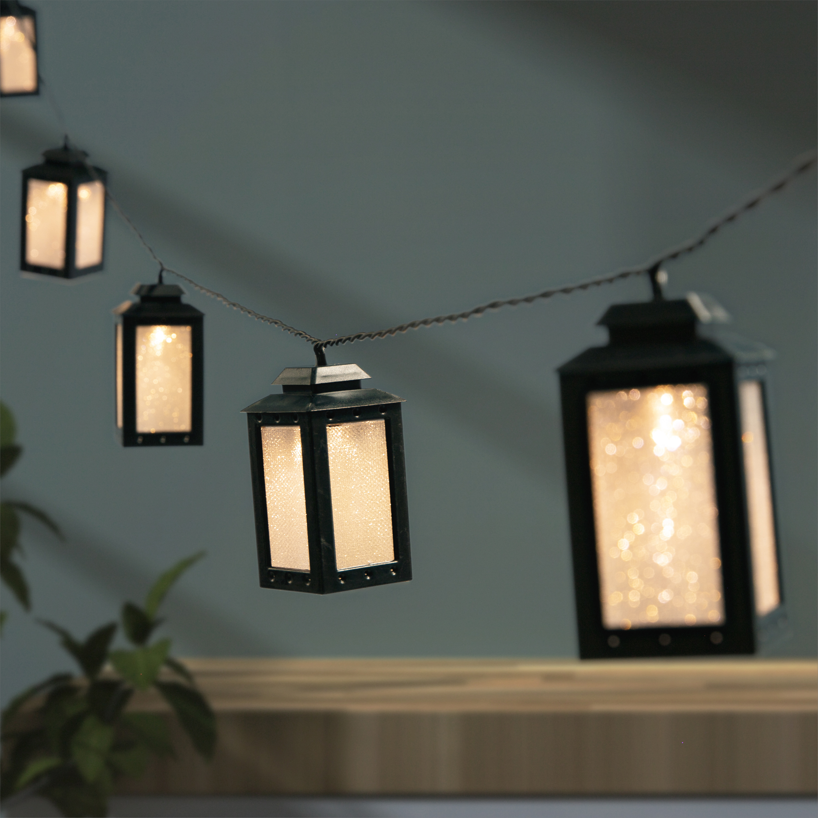 Metal lantern string light