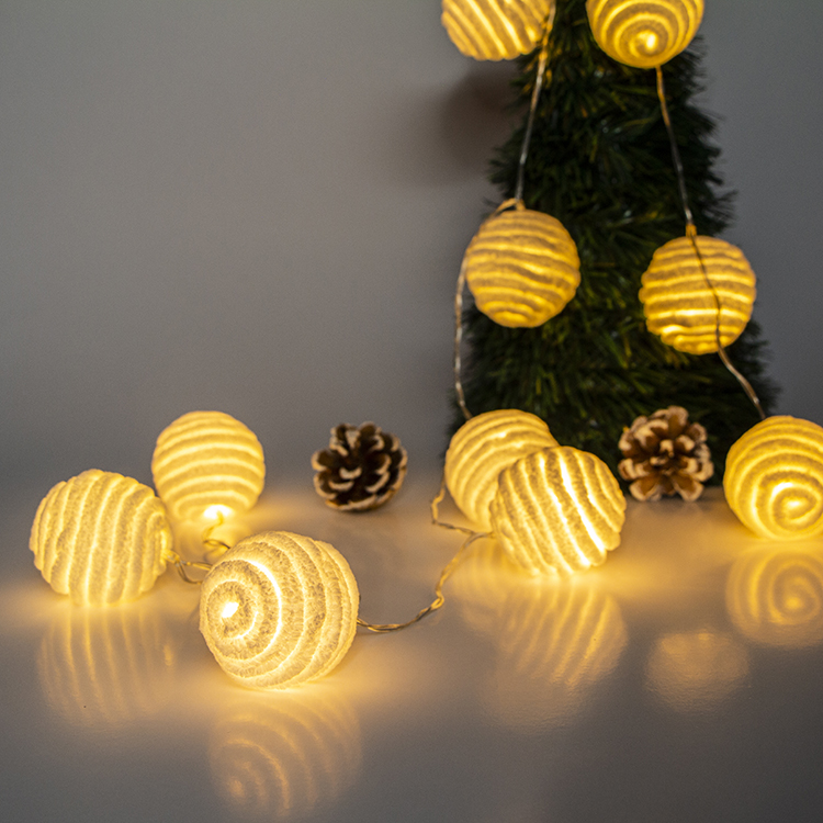 Pompom LED string lights