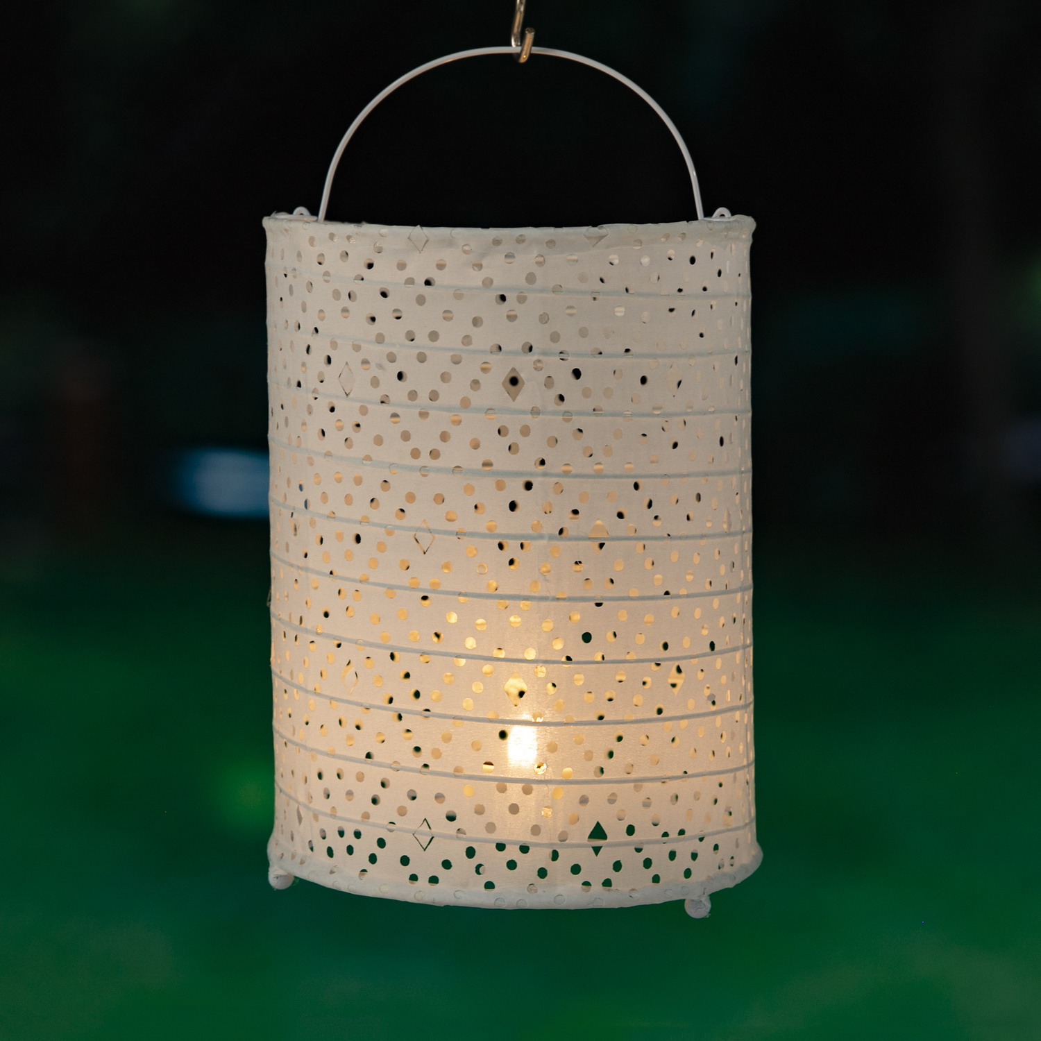 White tabletop lanterns