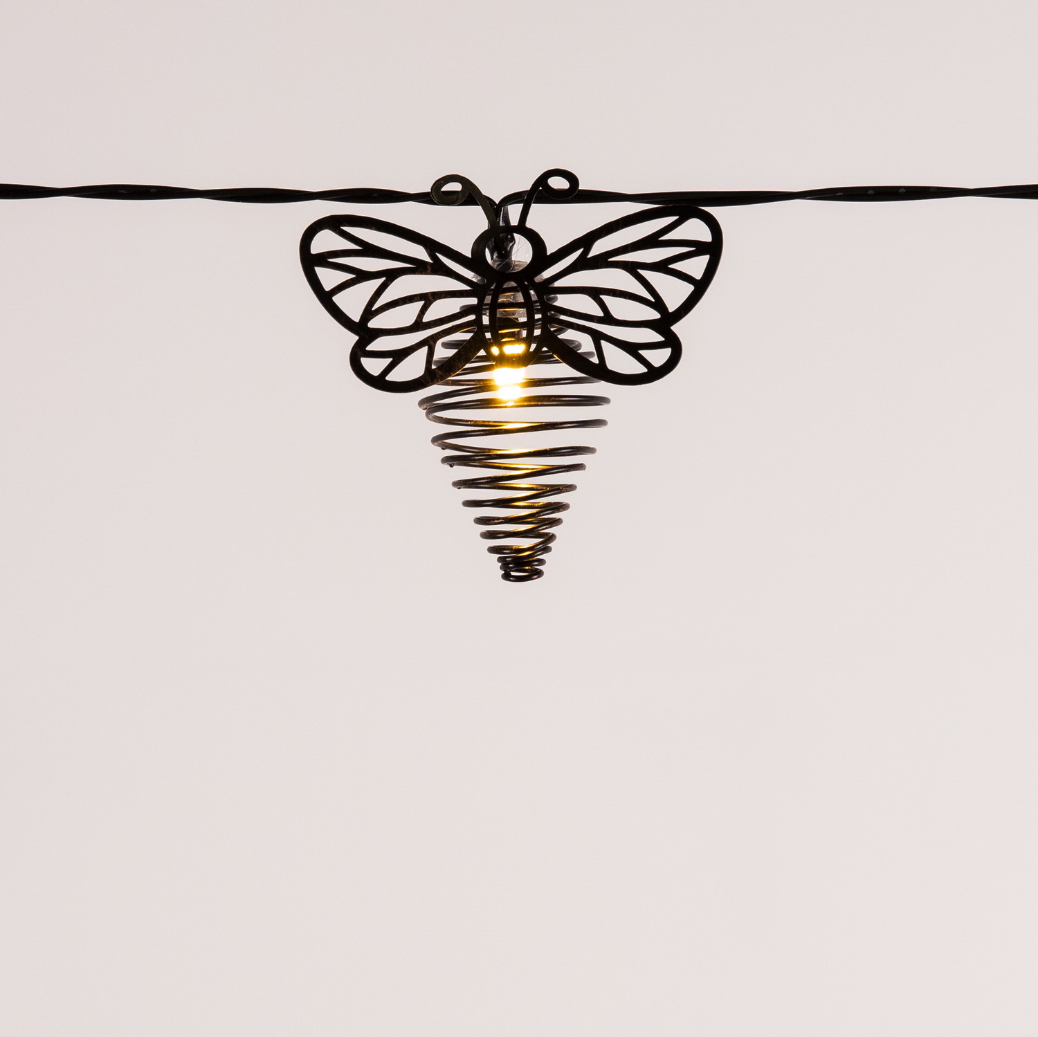 solar powered bee string lights